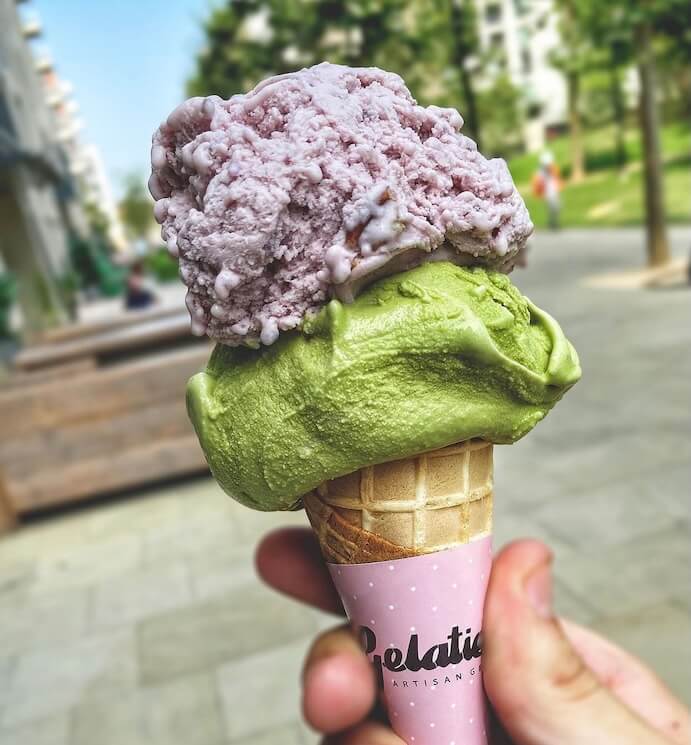 Gelato cone